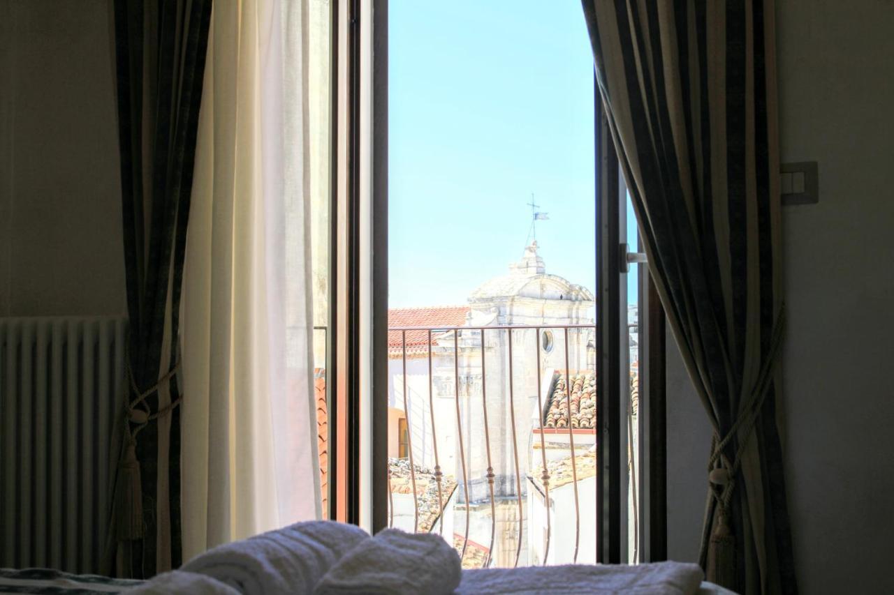 Rooms Dimora Arco - Affitti Brevi Italia Monte Sant'Angelo Exterior photo