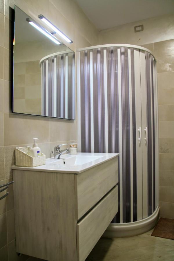 Rooms Dimora Arco - Affitti Brevi Italia Monte Sant'Angelo Exterior photo